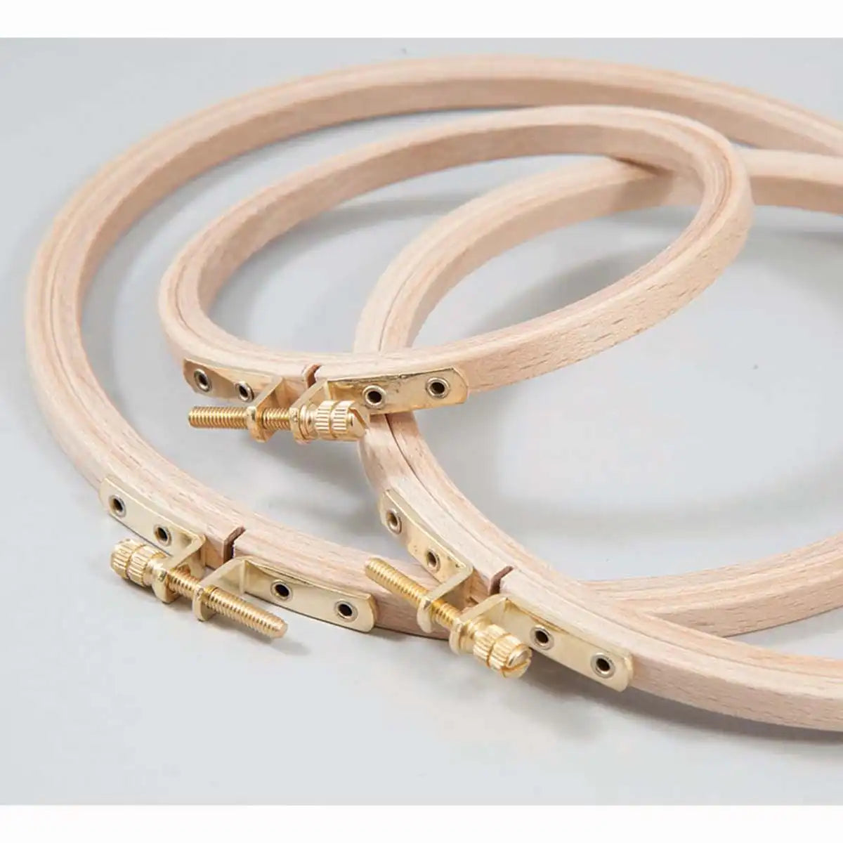Frank Edmunds & Co. Beech Embroidery Hoop Set
