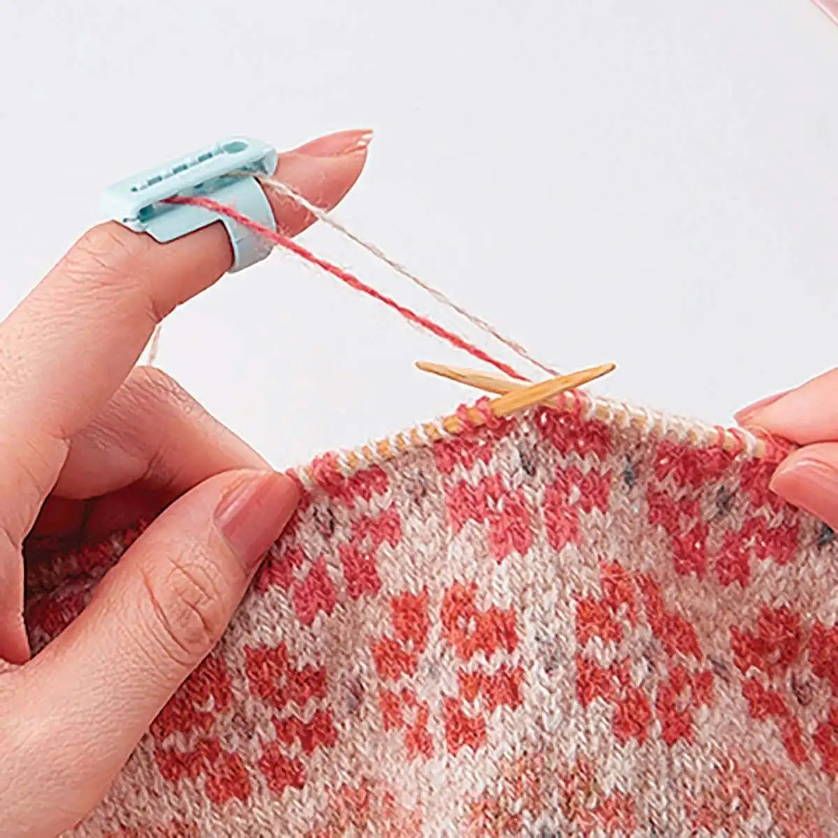 Clover Yarn Guide Accessory