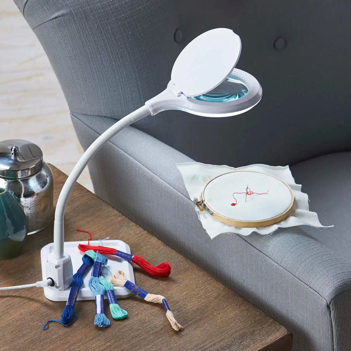 Herrschners Convertible LED Light & Magnifier